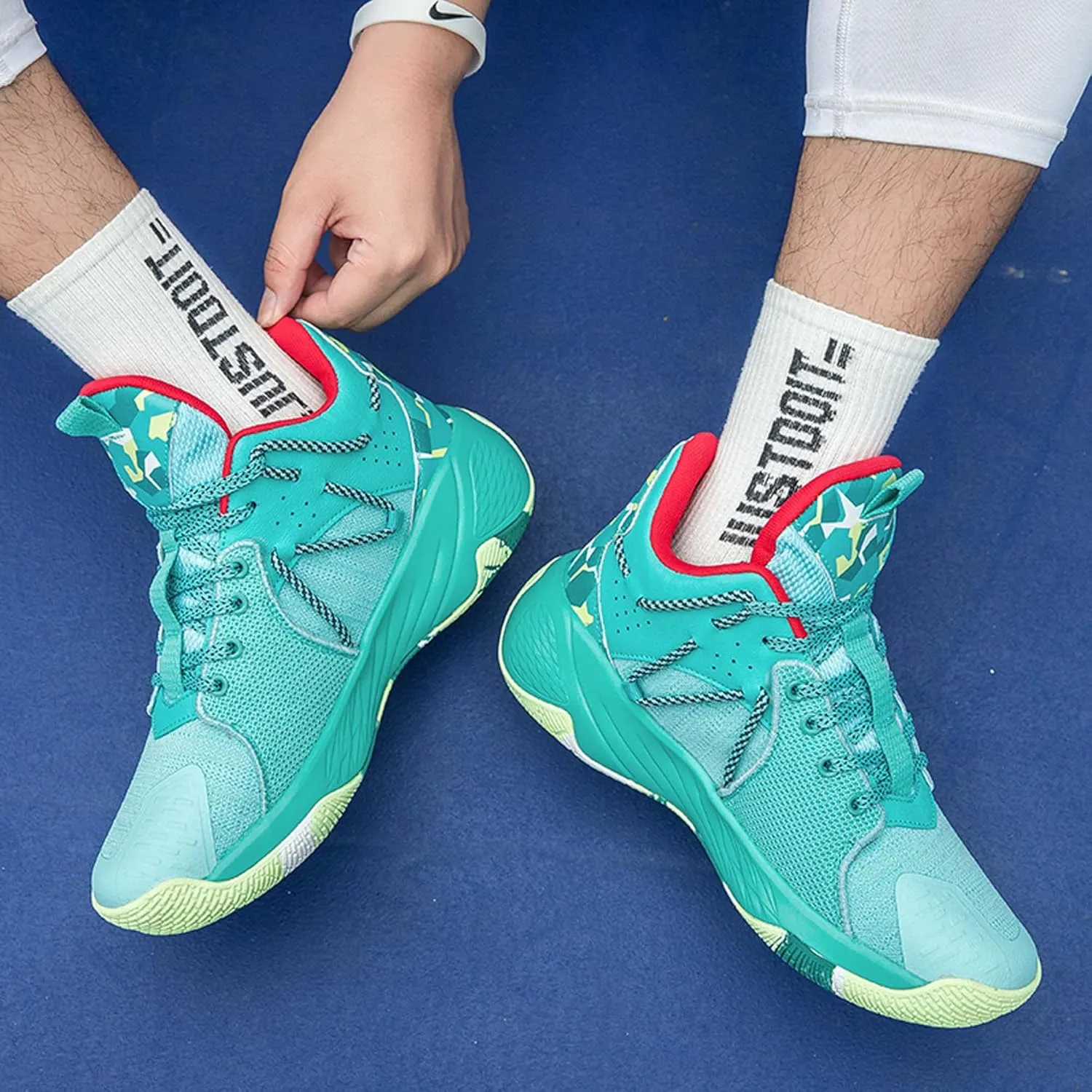 Basketball Shoes Men Summer New Professional Combat Sneakers Men's Shoes Students Breathable high top Sneakers