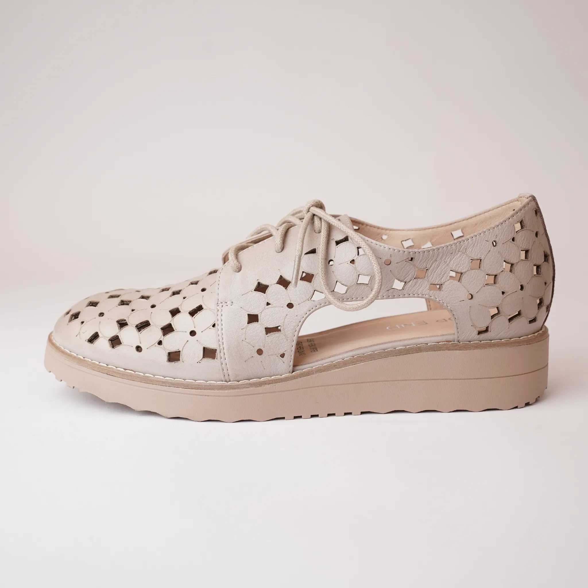 Otay Cafe Leather/ Cafe Sole Lace Up Flats