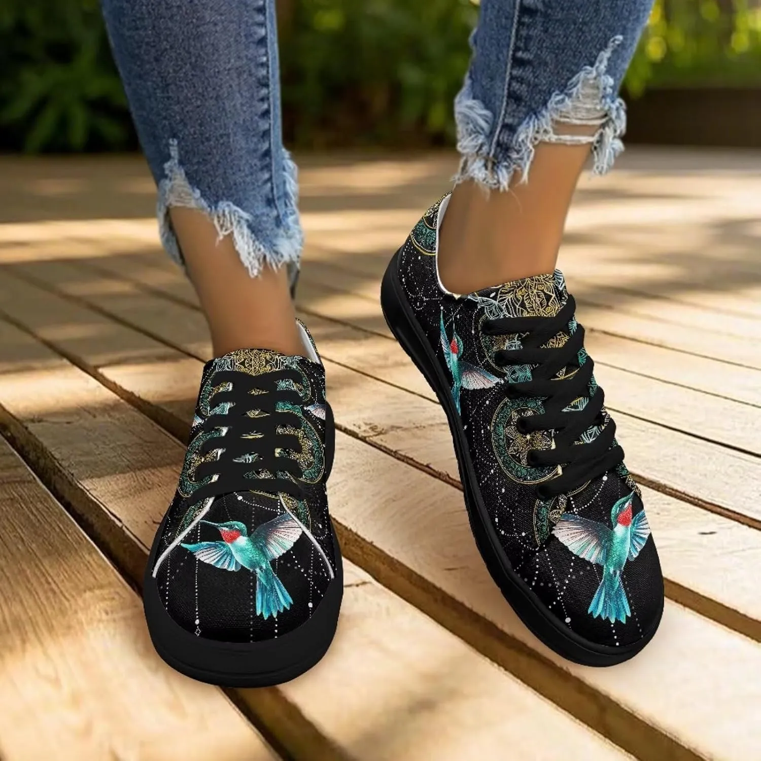 Women's Casual Canvas Sneakers Comfortable Low Top Walking Shoes Classic Lightweight Tennis Shoes Fashion Sneakers